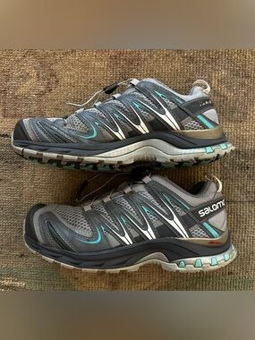 SALOMON Women’s XA Pro 3D Trail Runner Size 7